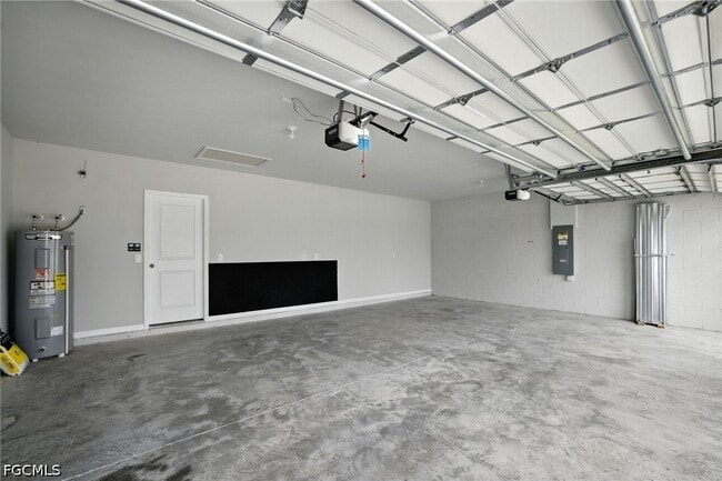 Building Photo - 2465 NW 9th St
