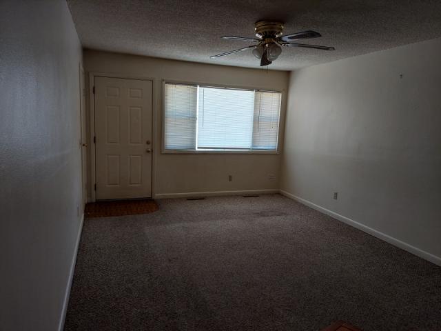 Building Photo - 3 bedroom in Billings MT 59105