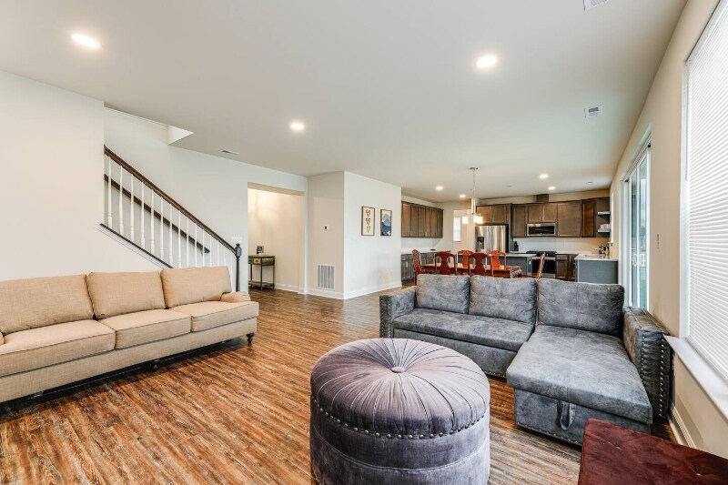Building Photo - 23525 E Gate Dr