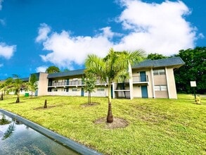 Building Photo - 7900 Fairview Dr