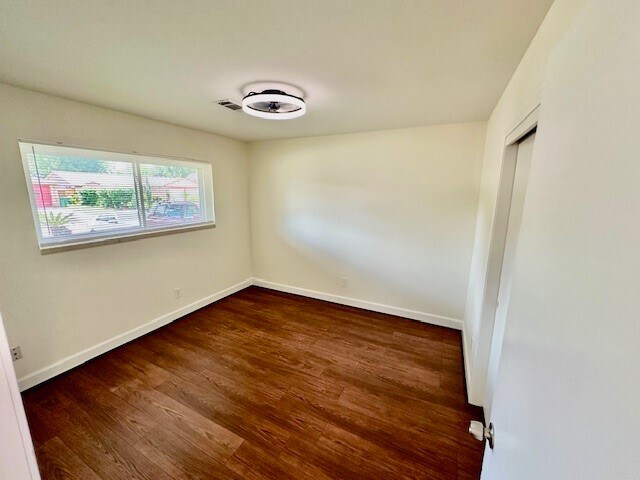 Building Photo - 1234 Mosher Ln