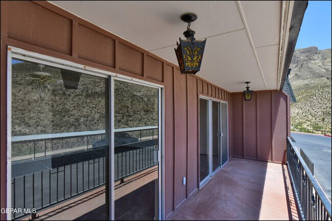 Building Photo - 4800 N Stanton St