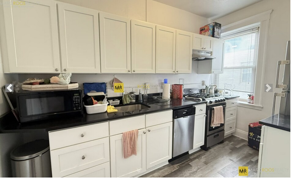 Building Photo - 120 Brainerd Rd