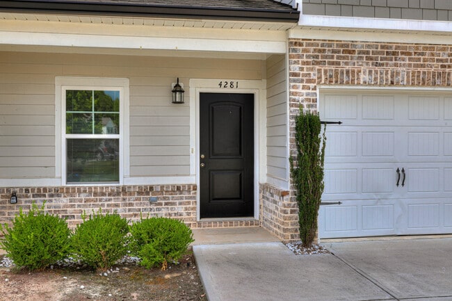Building Photo - 4281 Valencia Ln