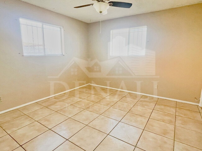 Building Photo - 410 E Desert Dr