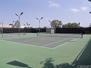 Building Photo - 7131 N Farralone Ave