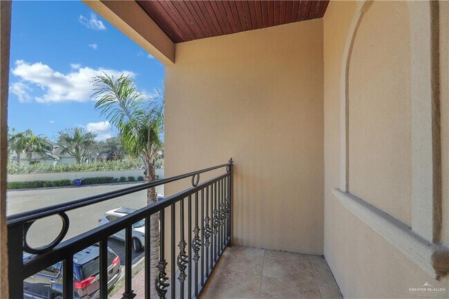 Building Photo - 23 3rd N St