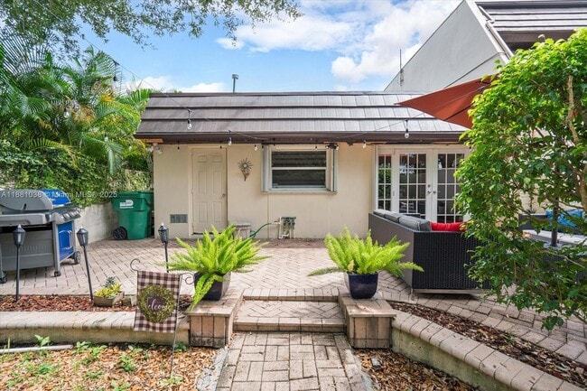 Building Photo - 7445 Big Cypress Dr