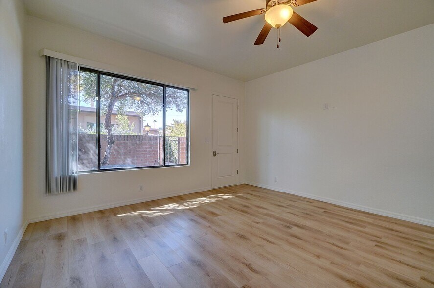 Interior Photo - Riverside Suites