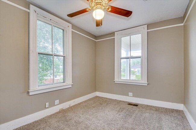 Building Photo - 1841 Ohio Ave