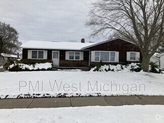 Building Photo - 2345 Barberry Dr SW