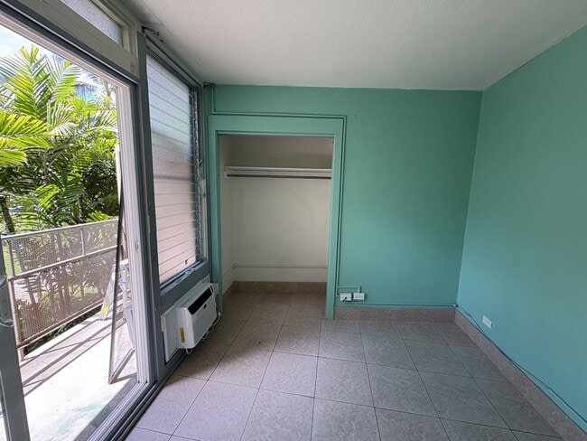 Building Photo - 2126 Lau‘ula St