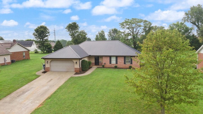 Primary Photo - 180 Lilly Ln