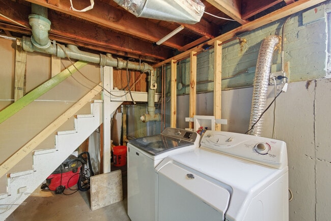 Building Photo - 2506 Rusty Dr