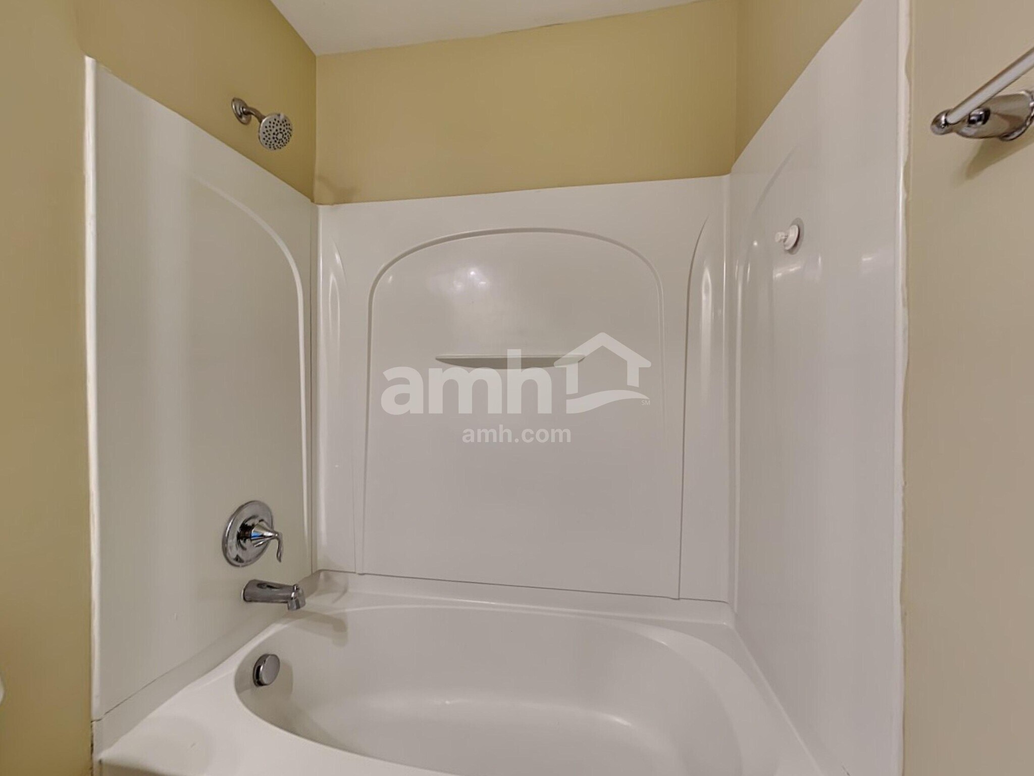 Building Photo - 225 Two Forts Rd