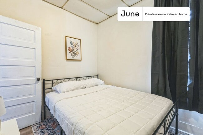 Building Photo - 175 River St