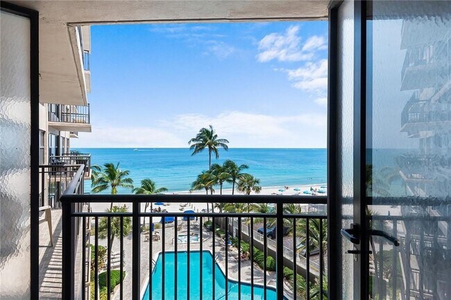 Building Photo - 3800 Galt Ocean Dr