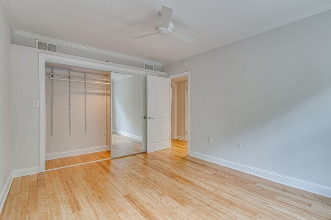 Building Photo - 610 Bashford Ln