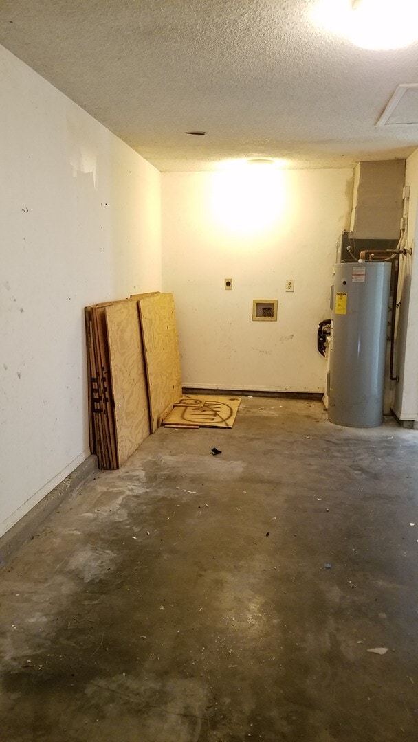 Building Photo - Nice 3 Bedroom 2 Bath home with Large Yard  Close to Jupiter Elementary