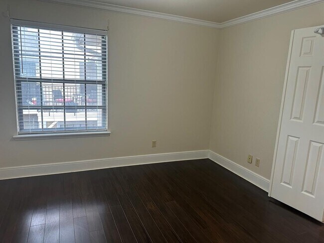 Building Photo - 2300 Old Spanish Trail