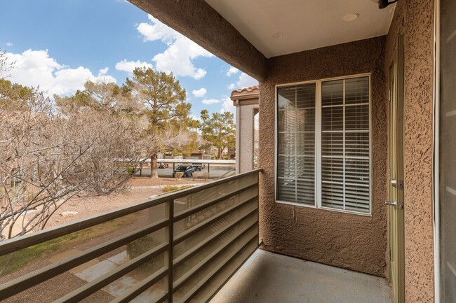Building Photo - NEAR SUMMERLIN 1 BED, 1 BATH CONDO IN GATED COMMUNITY
