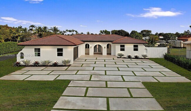 Building Photo - 3801 SW 132nd Ave