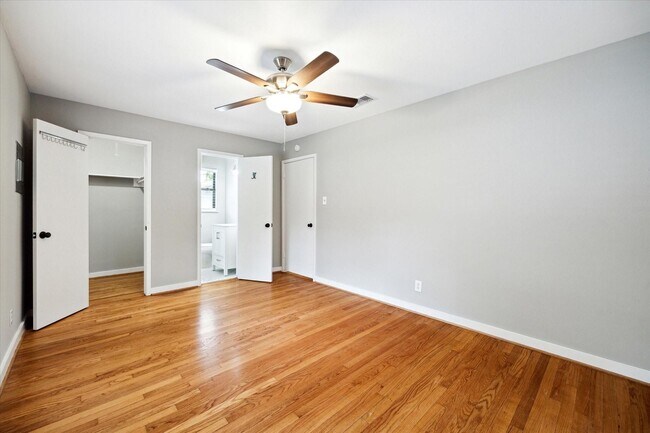 Building Photo - 2009 Sedgie Dr