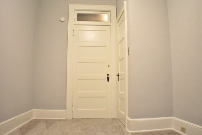 Building Photo - 2417 Blossom St