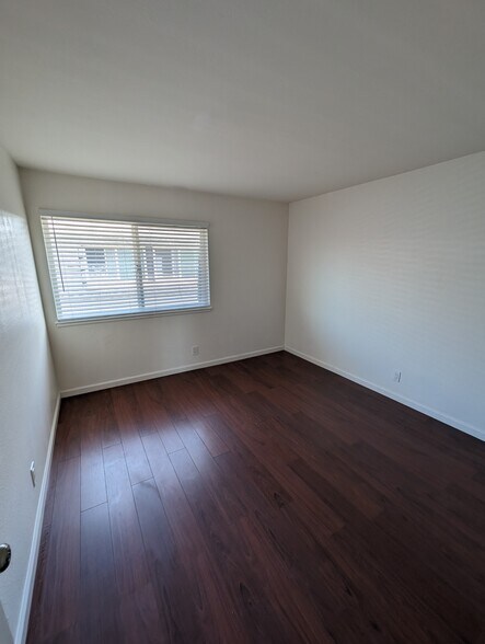 Building Photo - 1536 Lincoln Blvd