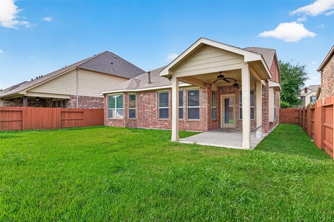 Building Photo - 17415 Sandalisle Ln