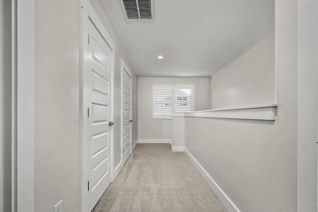 Building Photo - 2160 Welltown Ln