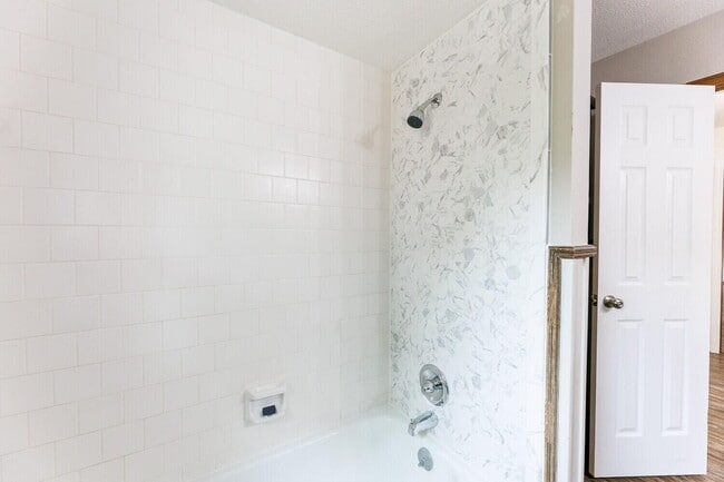 Building Photo - 5703 80th St