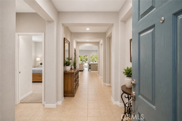 Building Photo - 748 Mira Grande