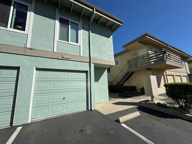 Building Photo - Keys Harbor Condo