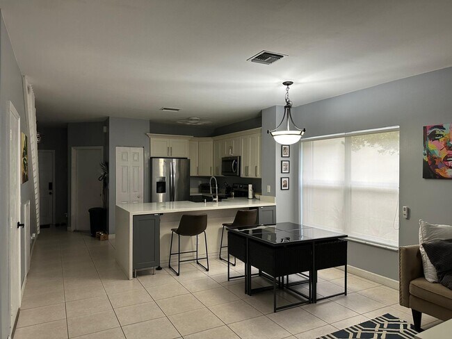 Building Photo - 349 SW 121st Ave