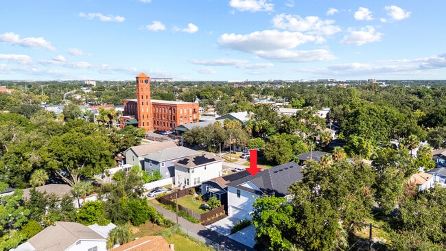 Building Photo - 1906 W Cherry St