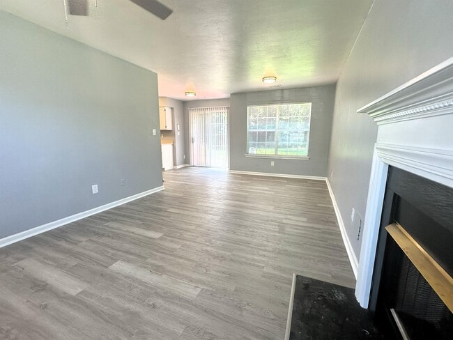 Building Photo - 234 Jonathans Way