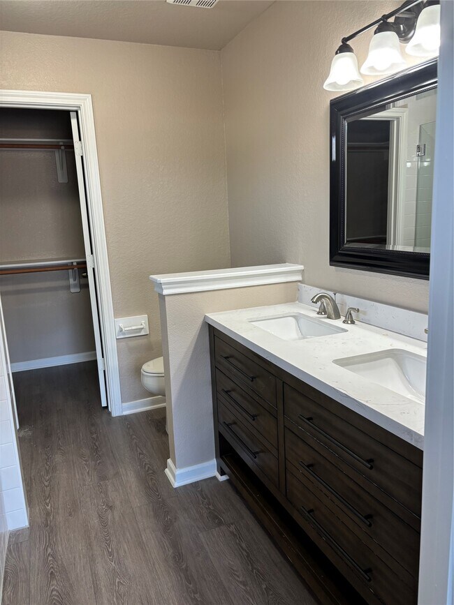 Building Photo - 16711 Jib Ct