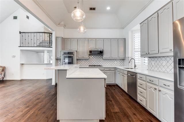 Building Photo - 7409 Hardwick Dr