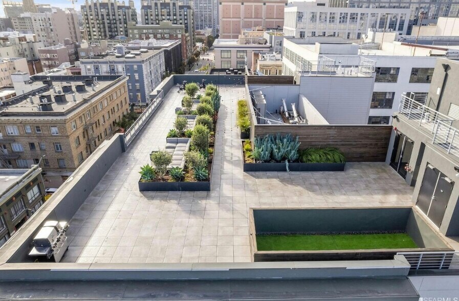 Building Photo - 1201 Sutter St