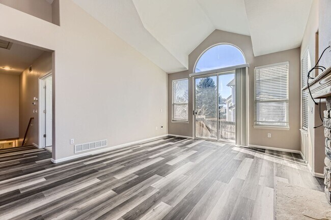 Building Photo - Spacious 4 Bed/ 3 Bath Home with Finished Basement