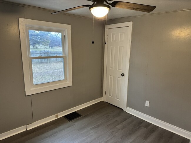 Building Photo - Affordable Comfort: 3-Bedroom Home with Re...