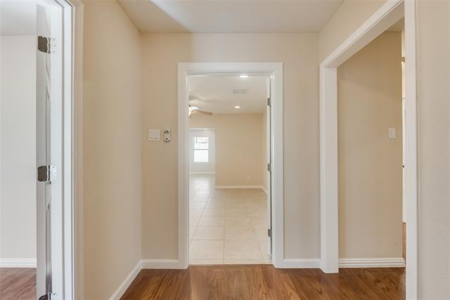 Building Photo - 8611 Hanford Dr