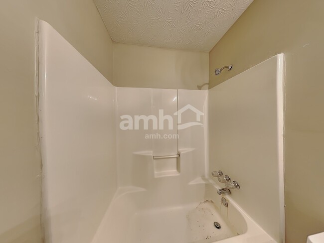 Building Photo - 2708 Horseshoe Creek Drive