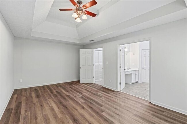 Building Photo - 3360 Pierce Arrow Cir