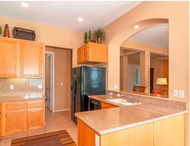 Building Photo - 48841 Via Estacio