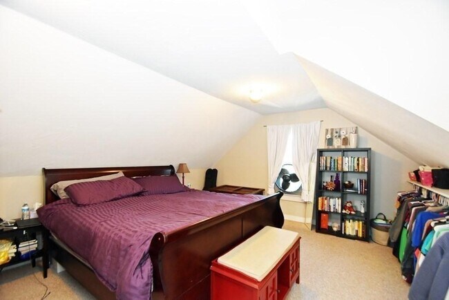 Building Photo - 90 High St