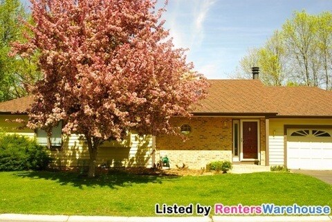 Building Photo - 1649 Norwood Dr