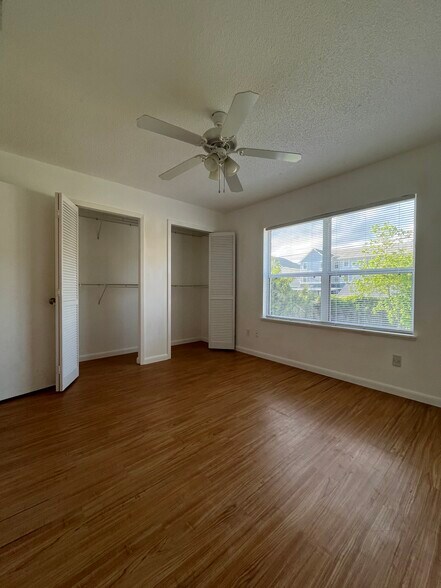 Building Photo - 3323 Vishaal Dr