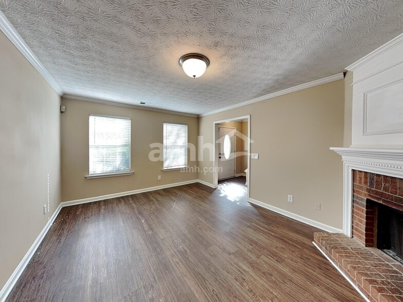 Building Photo - 4283 Cabretta Dr SE